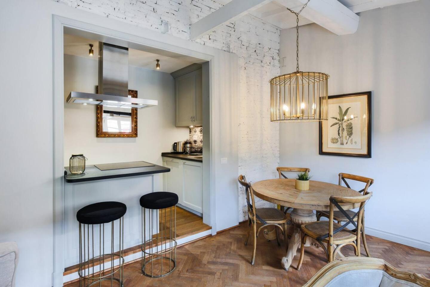 - Pitti 8 With Amazing View Apartamento